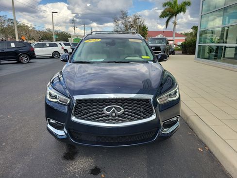 Used 2020 INFINITI QX60 Luxe w/ Essential Package image 2
