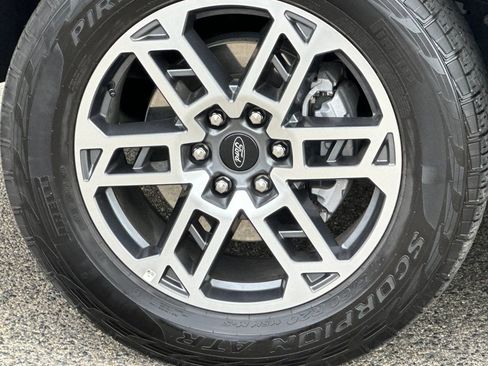 Used 2025 Ford Expedition Active AWD/4WD image 39