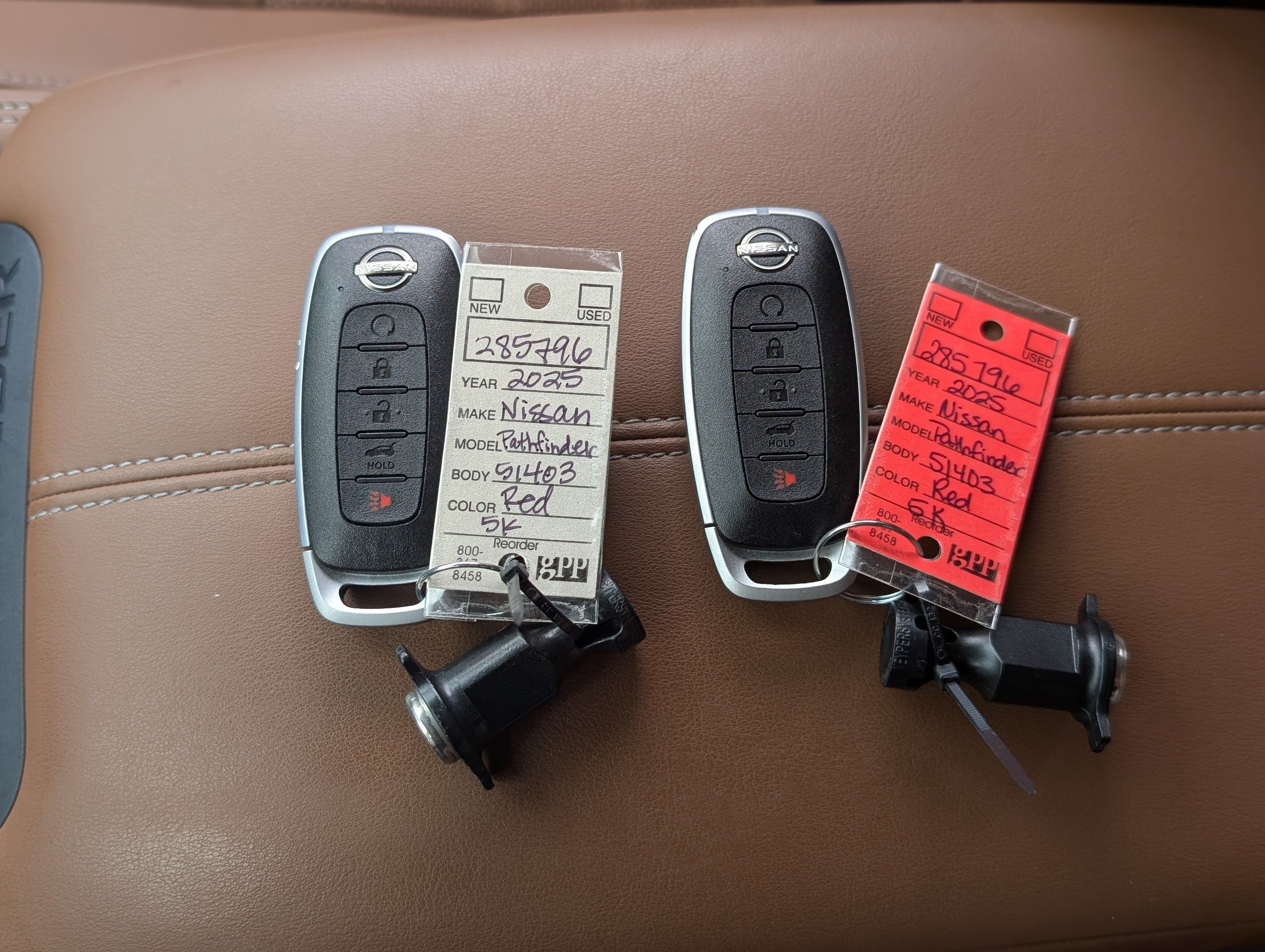 Used 2025 Nissan Pathfinder Platinum w/ Cargo Package FWD image 39