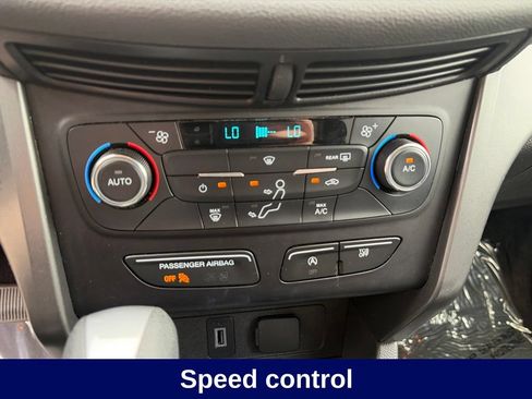 Used 2017 Ford Escape SE w/ Equipment Group 201A FWD image 22