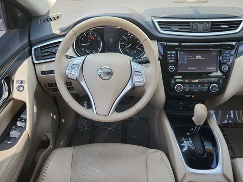 Used 2015 Nissan Rogue SL w/ SL Premium Package AWD/4WD image 9