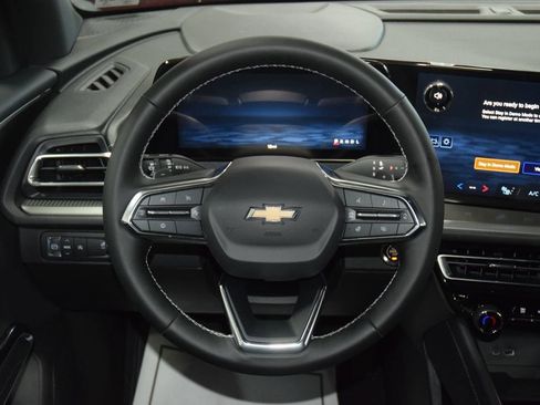 New 2026 Chevrolet Traverse LT w/ Driver Confidence Package FWD image 34
