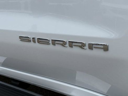 New 2026 GMC Sierra 1500 SLT image 14