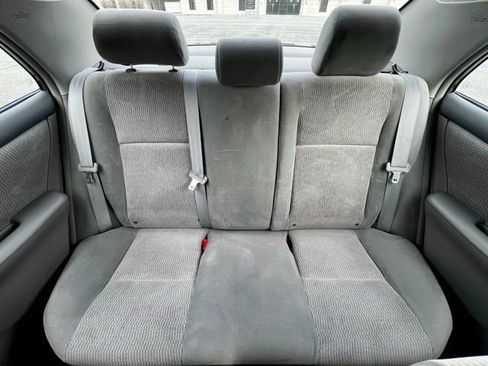 Used 2005 Toyota Corolla LE image 27