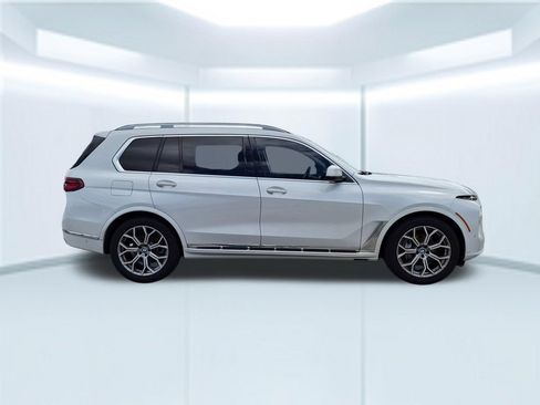 Used 2023 BMW X7 xDrive40i AWD/4WD image 6