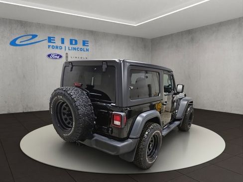 Used 2020 Jeep Wrangler Sport image 8