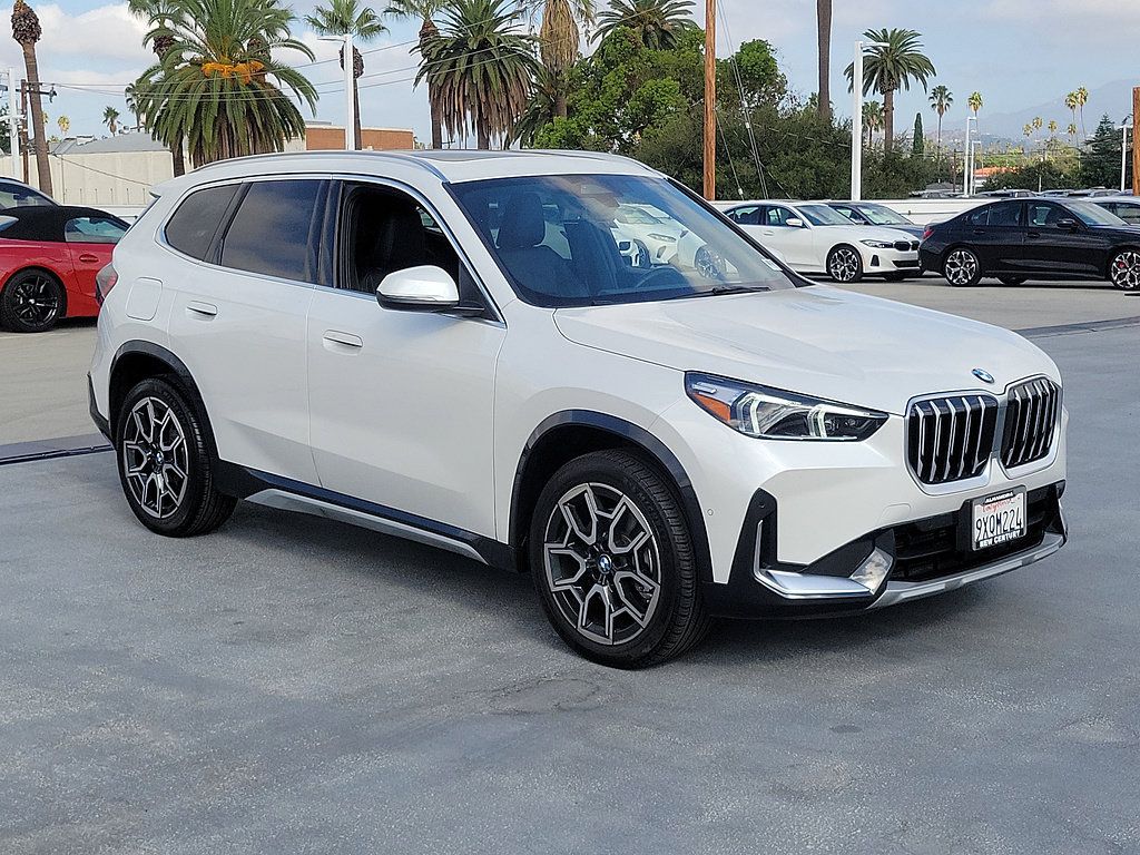 Used 2026 BMW X1 xDrive28i w/ Convenience Package AWD/4WD image 4