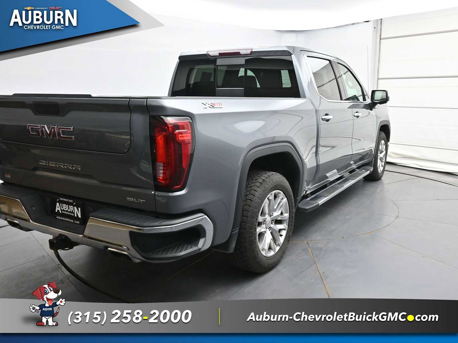 Used 2021 GMC Sierra 1500 SLT w/ SLT Premium Package AWD/4WD image 17