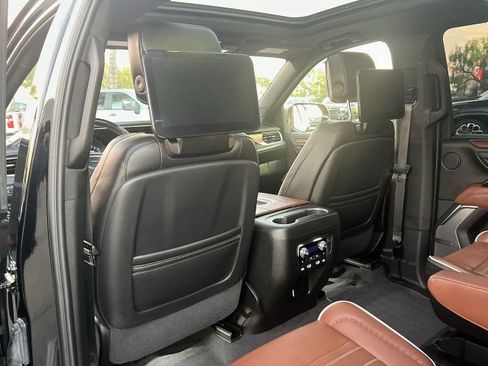 Used 2024 GMC Yukon XL Denali Ultimate image 22
