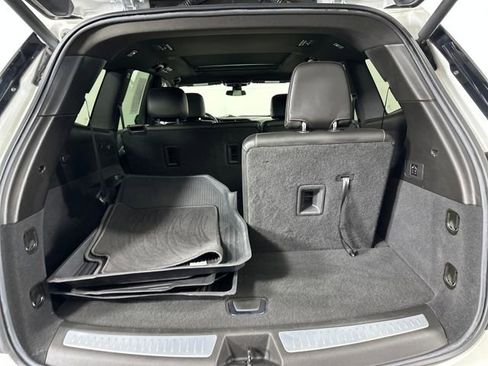 Used 2022 Cadillac XT6 Luxury image 26