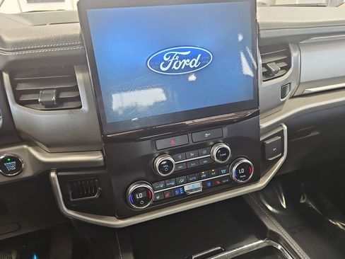 Used 2022 Ford Expedition XLT RWD image 20