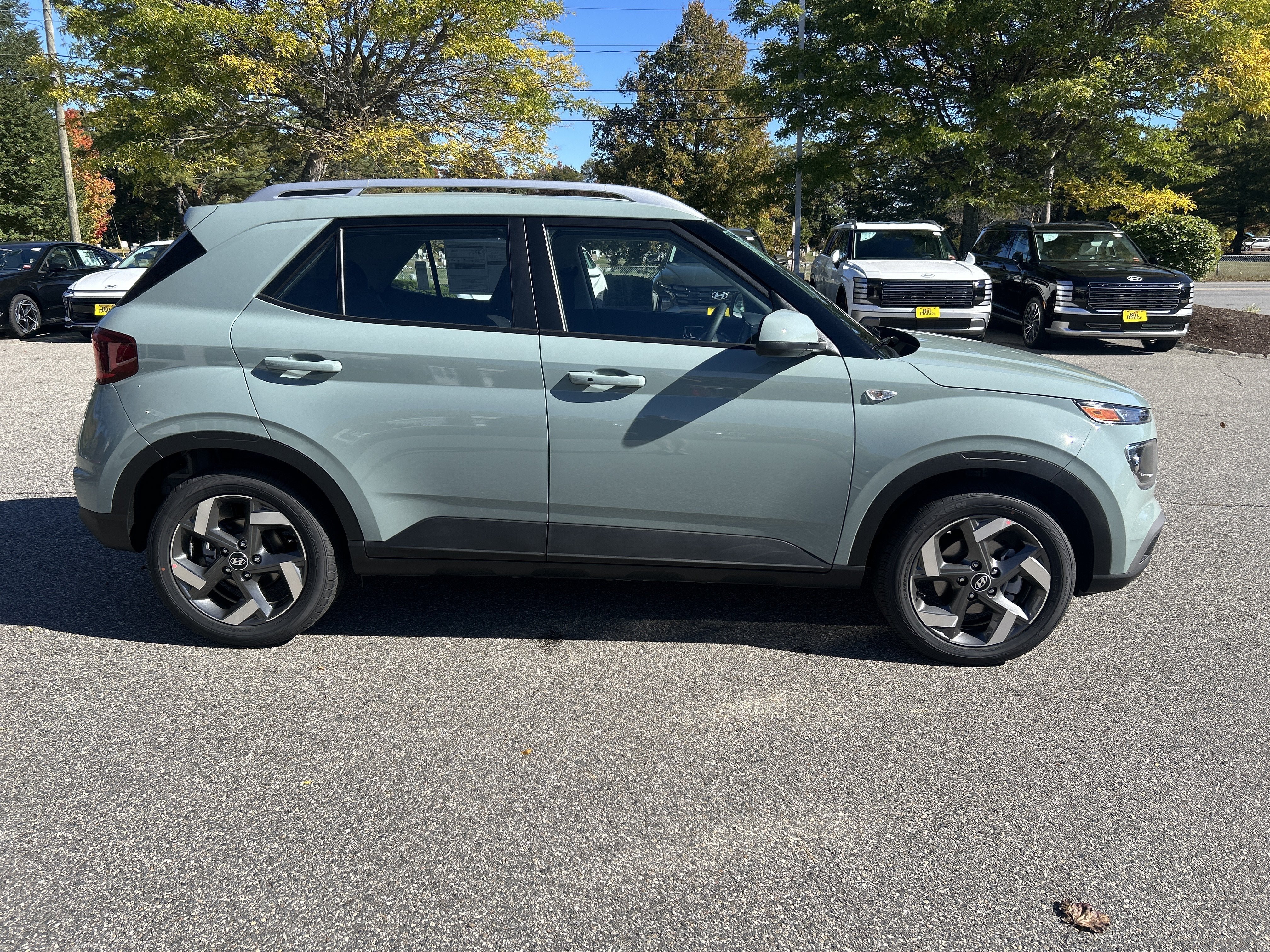 New 2026 Hyundai Venue SEL FWD image 8