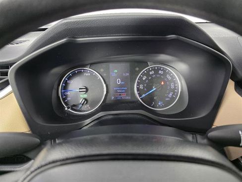 Used 2020 Toyota RAV4 LE AWD/4WD image 32
