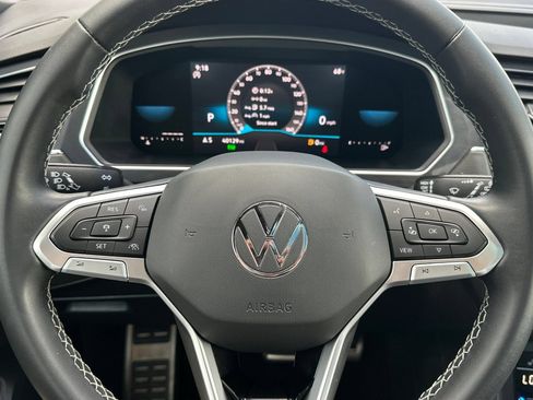 Used 2023 Volkswagen Tiguan SE R-Line FWD image 24