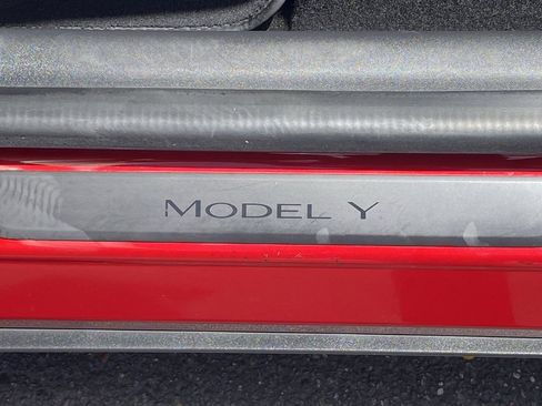 Used 2020 Tesla Model Y Long Range AWD/4WD image 9