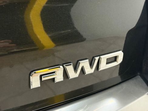 Used 2013 GMC Acadia Denali image 14