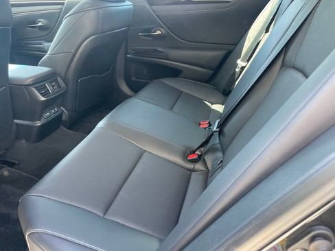 Used 2019 Lexus ES 350 w/ Premium Package FWD image 5