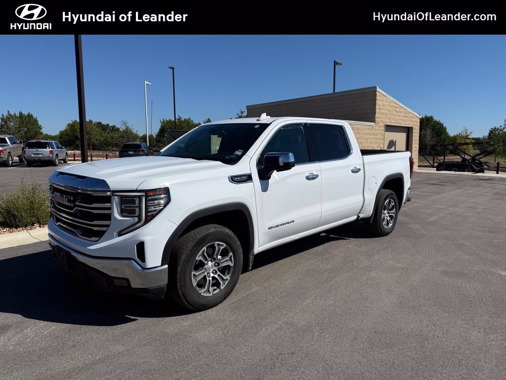 Used 2025 GMC Sierra 1500 SLT RWD image 1