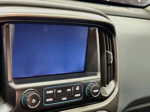 Used 2015 Chevrolet Colorado Z71 AWD/4WD image 4