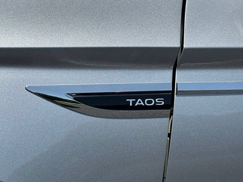 Used 2022 Volkswagen Taos SEL AWD/4WD image 12