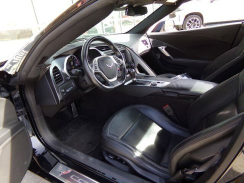 Used 2017 Chevrolet Corvette Stingray Convertible w/ 2LT Preferred Equipment Group image 20