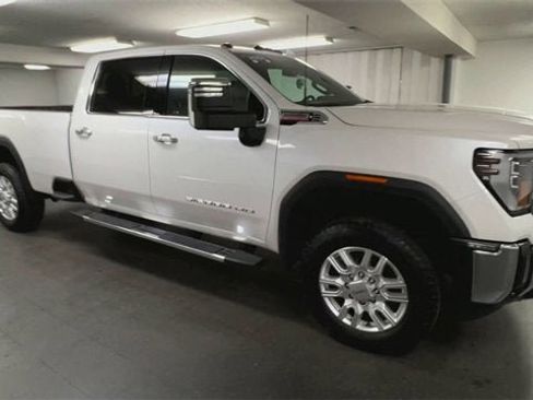 Certified 2024 GMC Sierra 2500 SLT w/ SLT Premium Package image 2