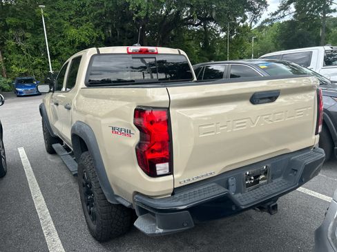 Used 2023 Chevrolet Colorado Trail Boss w/ Advanced Trailering Package AWD/4WD image 6
