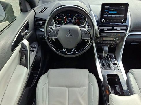 Used 2023 Mitsubishi Eclipse Cross SEL image 16