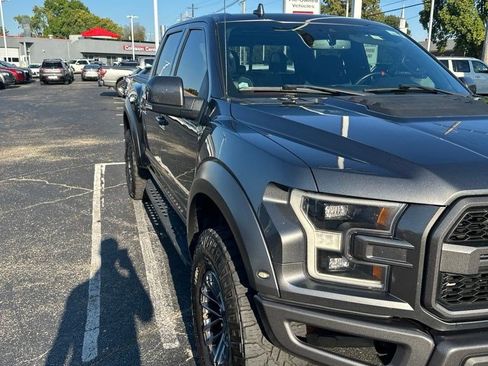 Used 2019 Ford F150 Raptor w/ Equipment Group 802A Luxury AWD/4WD image 13