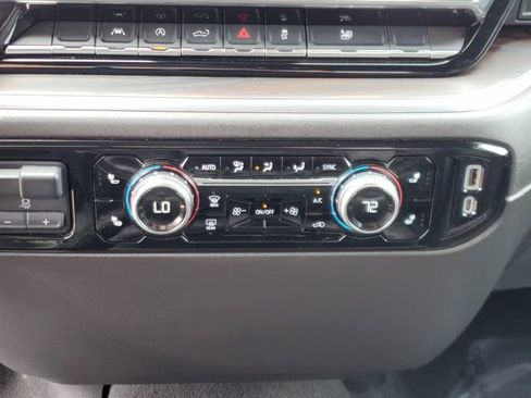 Used 2025 GMC Sierra 1500 SLT AWD/4WD image 26