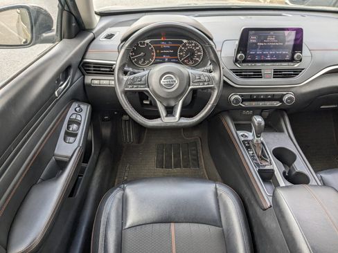 Used 2022 Nissan Altima 2.5 SR image 17