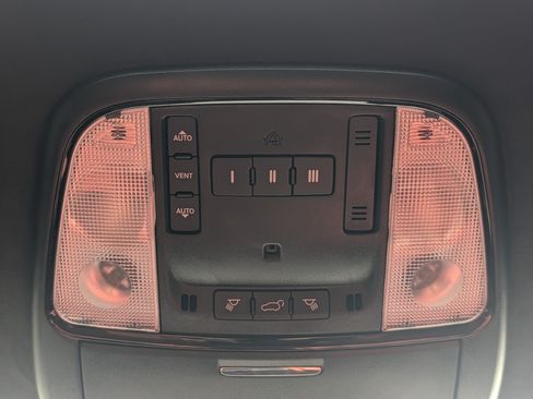 Used 2024 Dodge Durango SRT AWD/4WD image 30