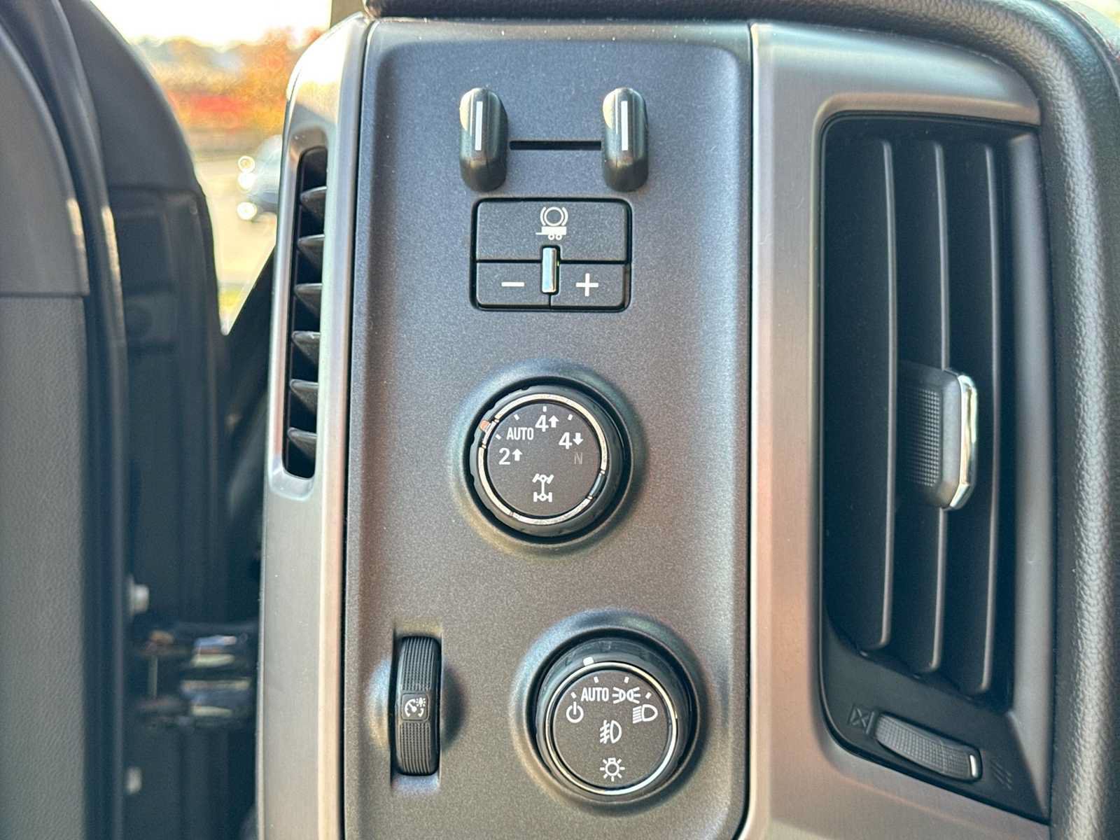 Used 2016 GMC Sierra 1500 SLT AWD/4WD image 25