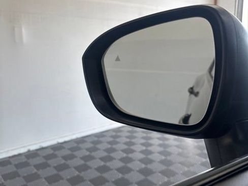 Certified 2022 Nissan Rogue S FWD image 8