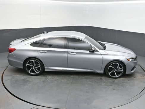 Used 2022 Honda Accord Sport image 36