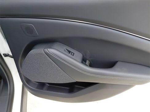 New 2025 Ford Mustang Mach-E Premium image 21