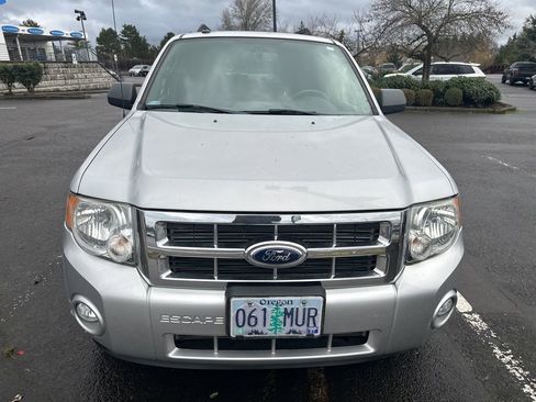 Used 2012 Ford Escape XLT image 2