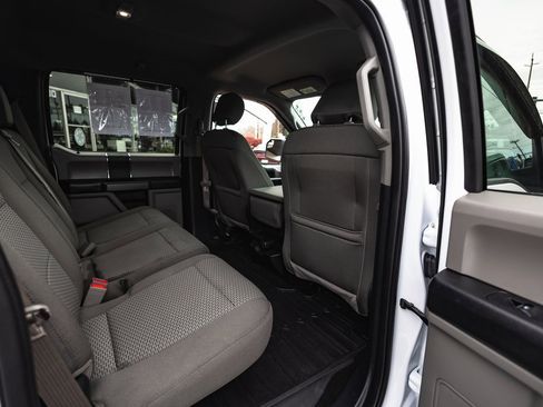 Used 2019 Ford F150 XLT w/ Trailer Tow Package image 35