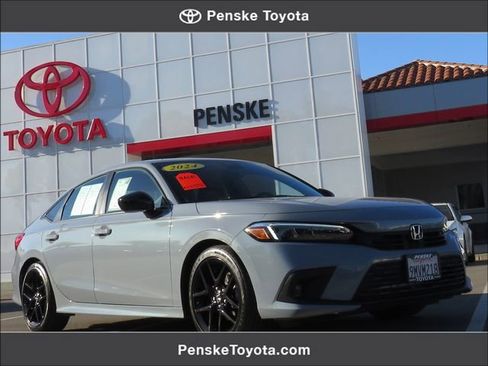 Used 2024 Honda Civic Sport image 1