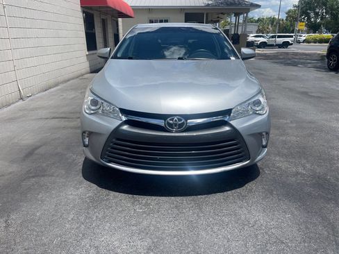 Used 2016 Toyota Camry LE FWD image 6