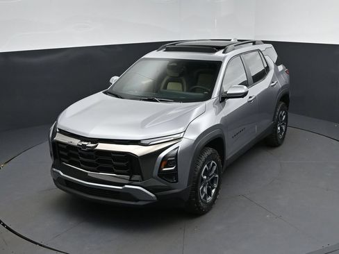 New 2026 Chevrolet Equinox ACTIV w/ Convenience Package III FWD image 30