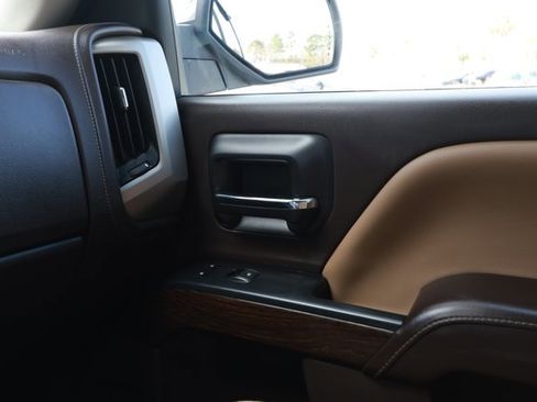 Used 2017 GMC Sierra 1500 Denali w/ Denali Ultimate Package image 32