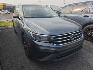 Used 2024 Volkswagen Tiguan SE video 1