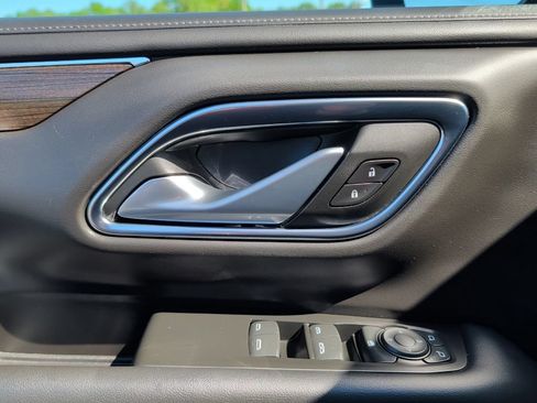 Used 2022 GMC Yukon SLE AWD/4WD image 28