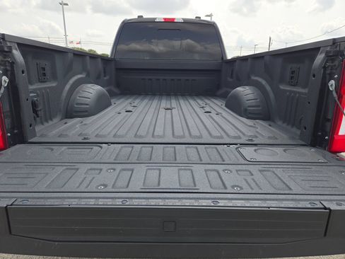 Used 2024 Ford F350 XLT AWD/4WD image 24