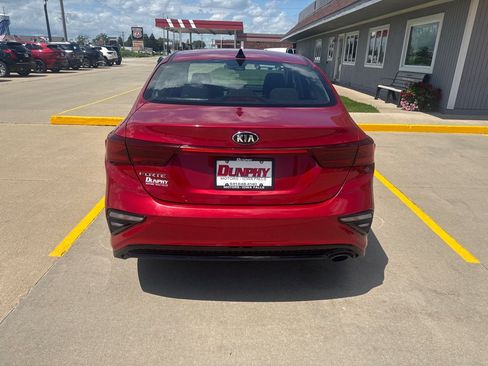 Used 2019 Kia Forte LXS FWD image 4