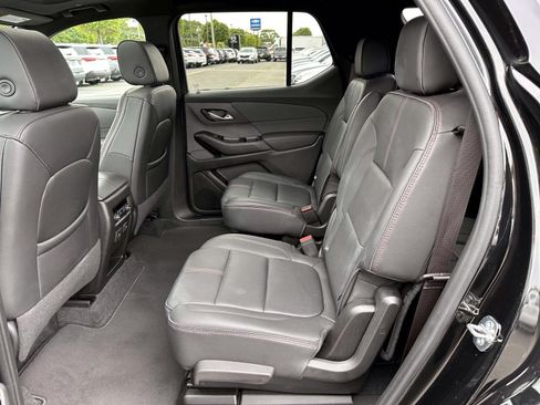 Used 2023 Chevrolet Traverse RS AWD/4WD image 13
