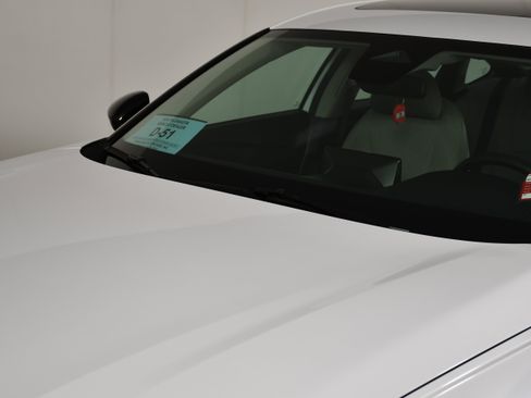 Certified 2025 Honda Accord SE image 12