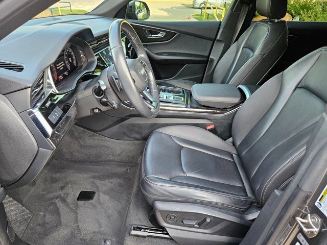 Used 2019 Audi Q8 Premium w/ Convenience Package AWD/4WD image 17