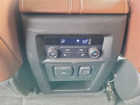 Used 2020 Chevrolet Traverse High Country w/ LPO, Floor Liner Package AWD/4WD image 13
